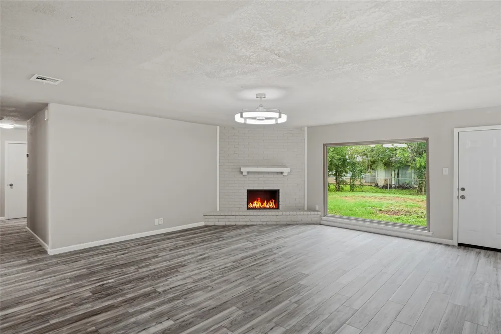 5342 Binz Engleman Road San Antonio, TX 78219