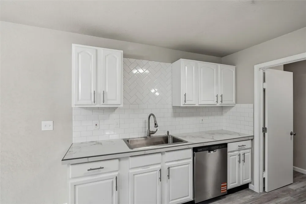 5342 Binz Engleman Road San Antonio, TX 78219