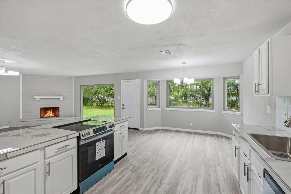 5342 Binz Engleman Road San Antonio, TX 78219