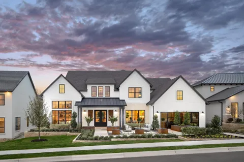 2624 Novara Trail