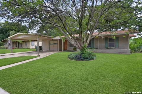 423 CRAIGMONT LN