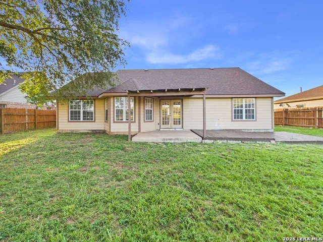 1125 IRIS CRESCENT DR Floresville, TX 78114