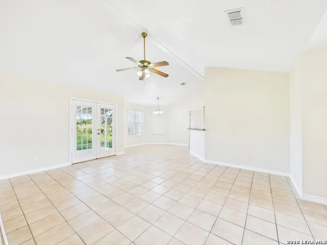 1125 IRIS CRESCENT DR Floresville, TX 78114