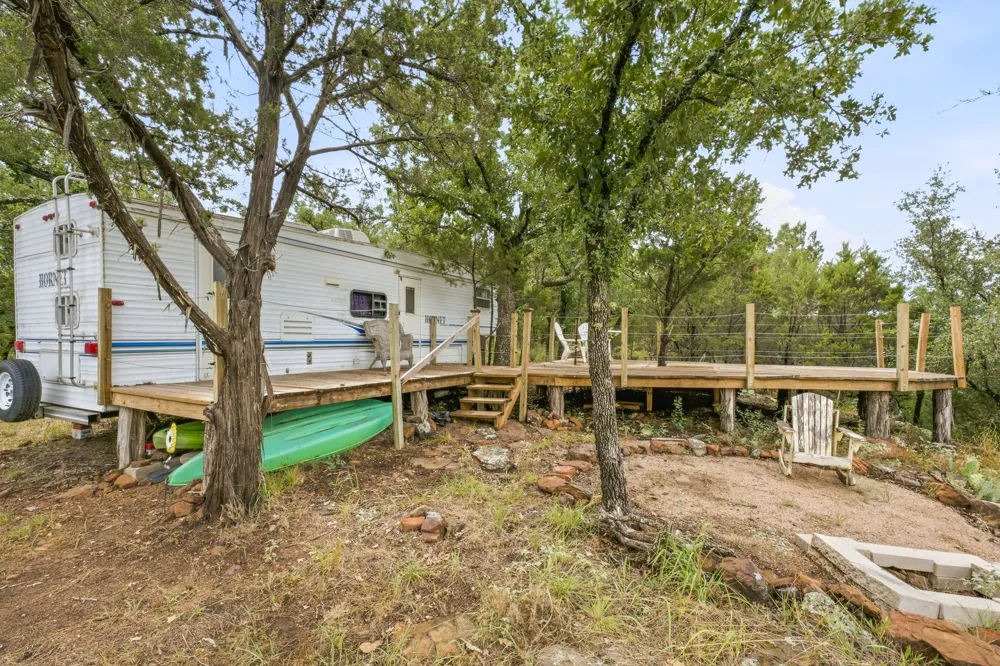 4195 S Lakeview Gordon, TX 76453