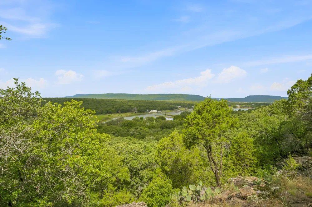 4195 S Lakeview Gordon, TX 76453