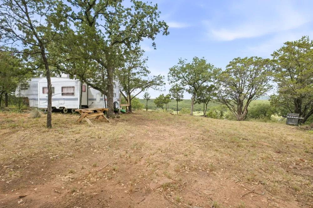 4195 S Lakeview Gordon, TX 76453