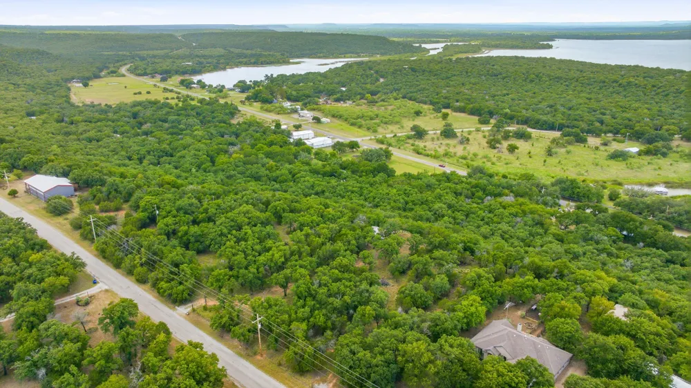 4195 S Lakeview Gordon, TX 76453