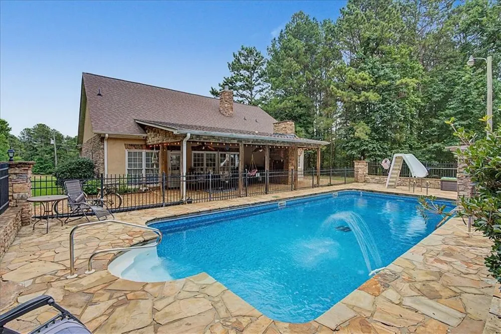 75 Raburn Road Bremen, GA 30110