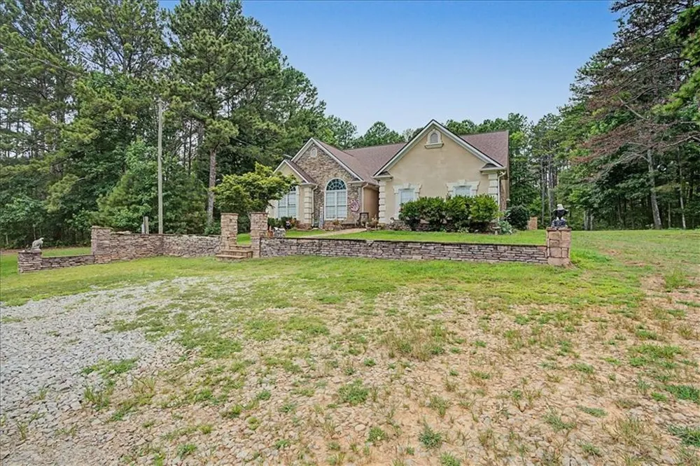 75 Raburn Road Bremen, GA 30110