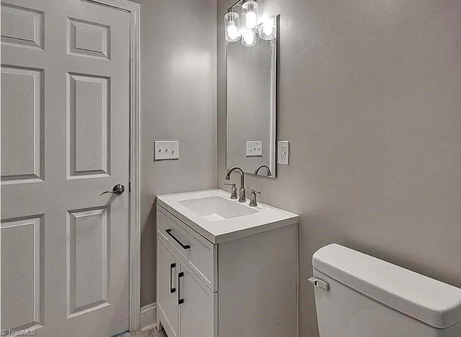 1559 Allen Court Asheboro, NC 27205