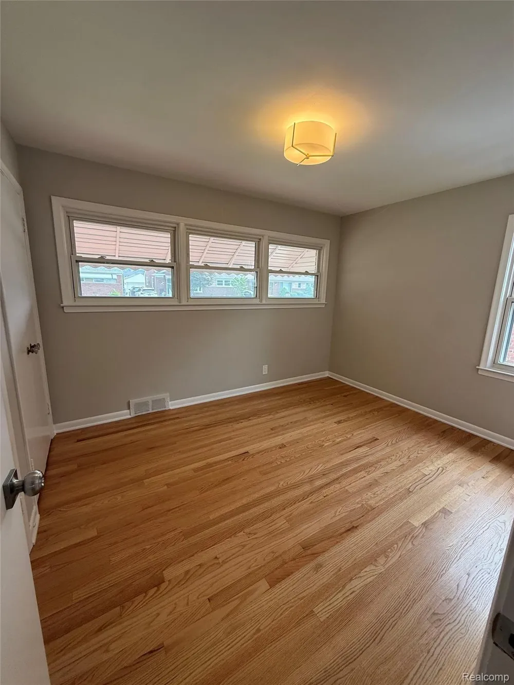 20017 California St Clair Shores City, MI 48080