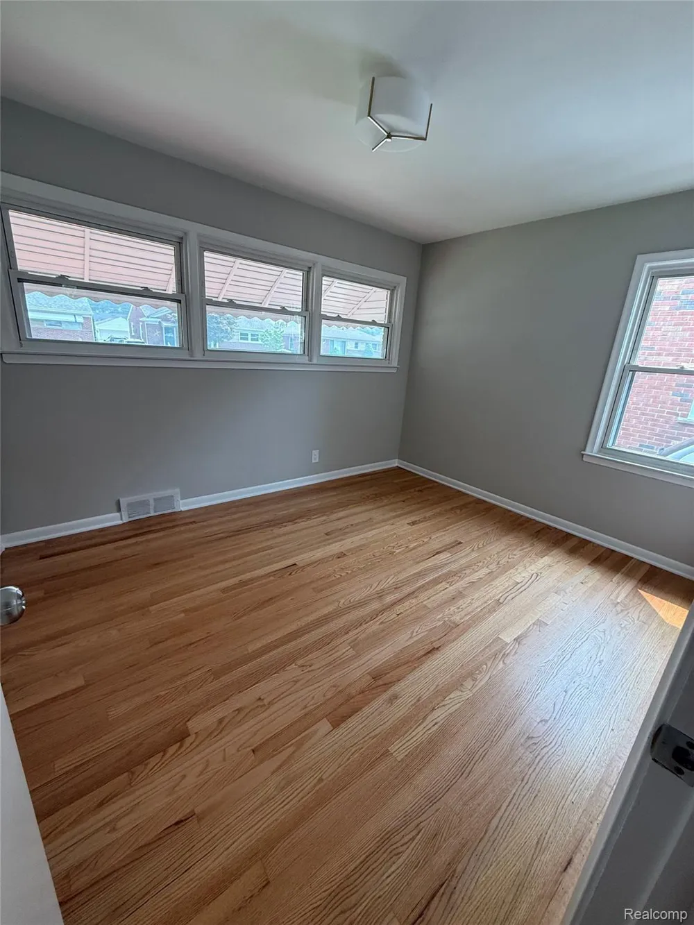 20017 California St Clair Shores City, MI 48080