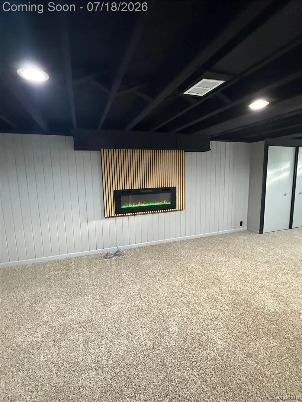 20017 California St Clair Shores City, MI 48080