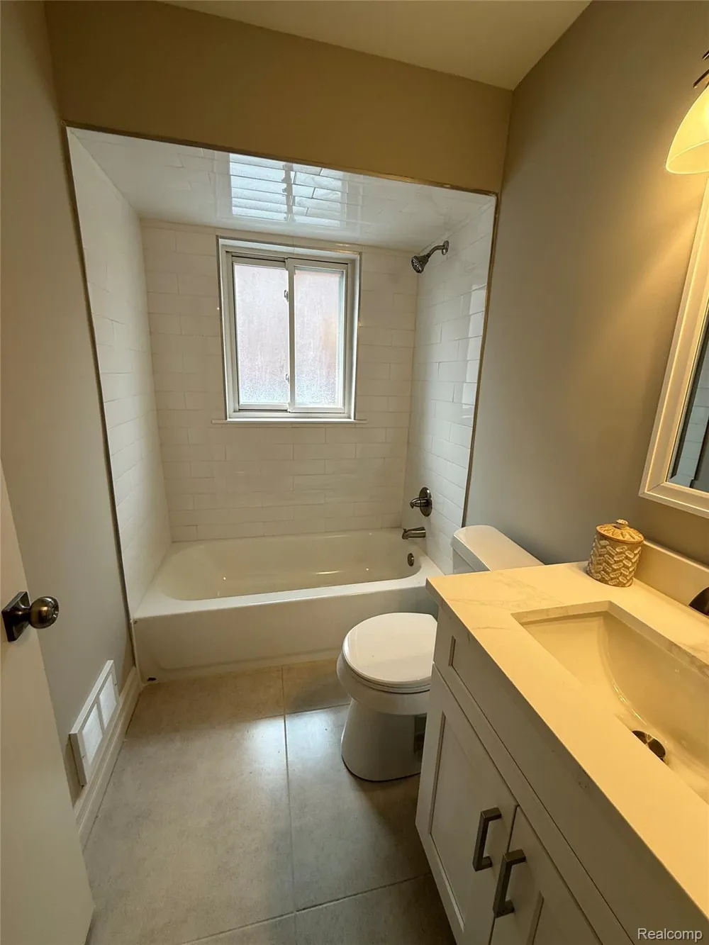 20017 California St Clair Shores City, MI 48080