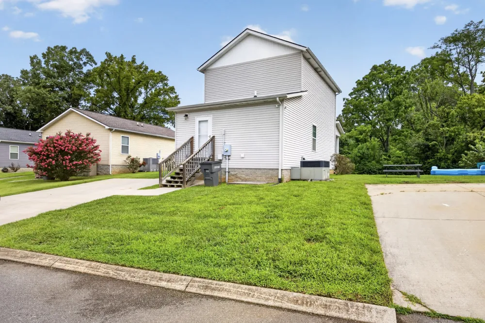 658 West End St Cookeville, TN 38501