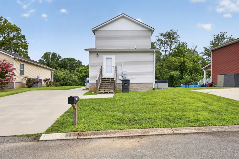 658 West End St Cookeville, TN 38501