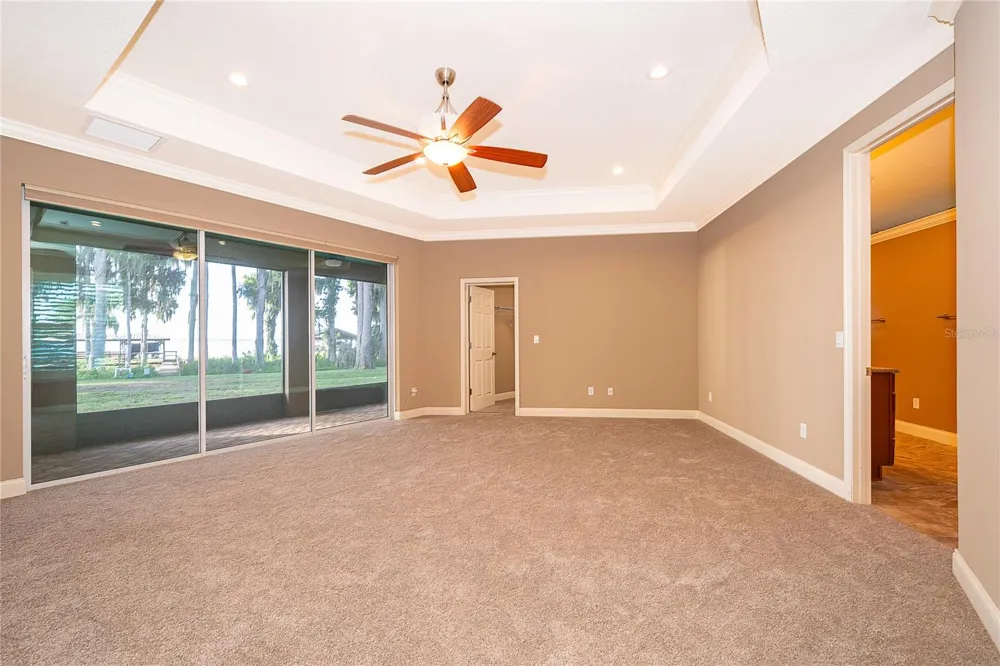 12131 EAGLES POINT COURT Grand Island, FL 32735