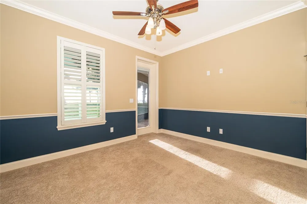 12131 EAGLES POINT COURT Grand Island, FL 32735