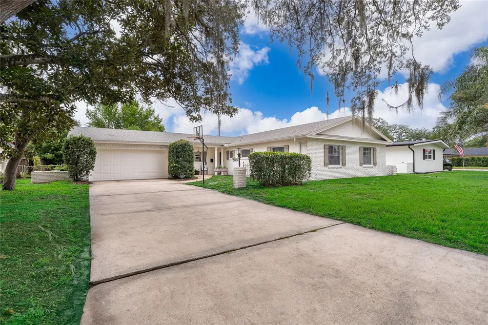2464 HUNTERFIELD ROAD Maitland, FL 32751