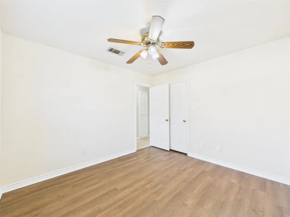 1125 Iris Crescent Drive Floresville, TX 78114
