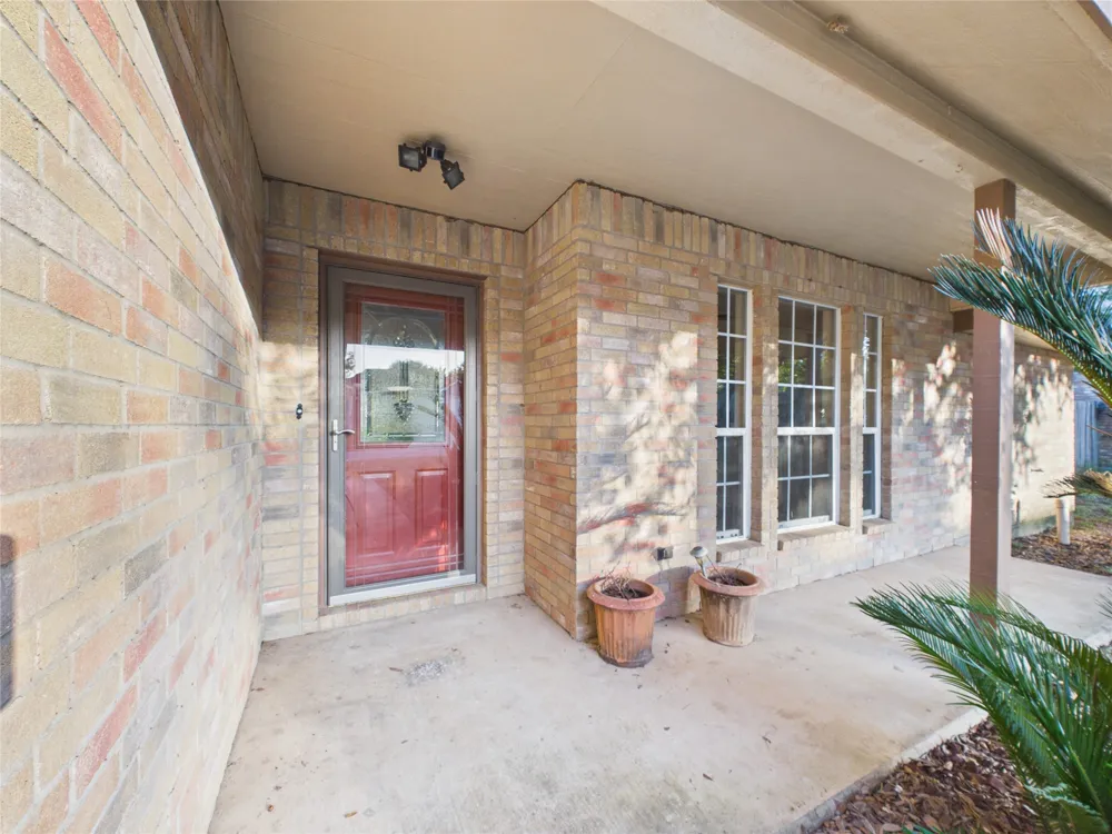 1125 Iris Crescent Drive Floresville, TX 78114