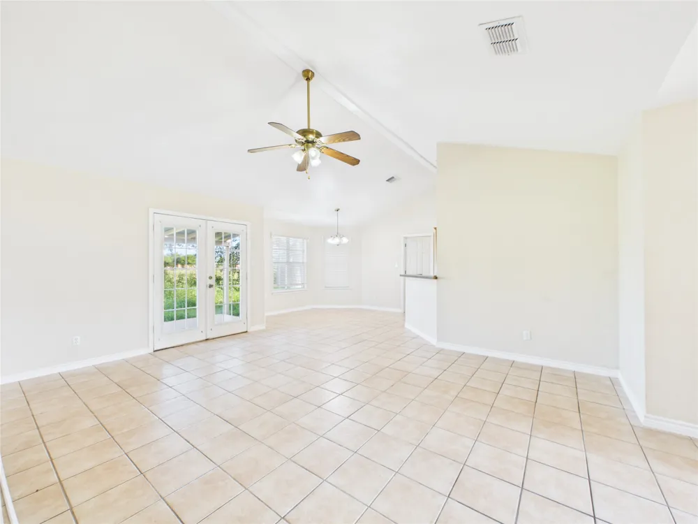 1125 Iris Crescent Drive Floresville, TX 78114
