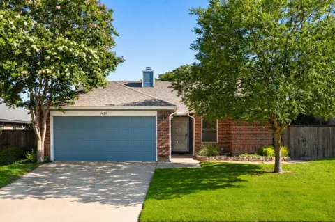 1425 Thistlewood Lane
