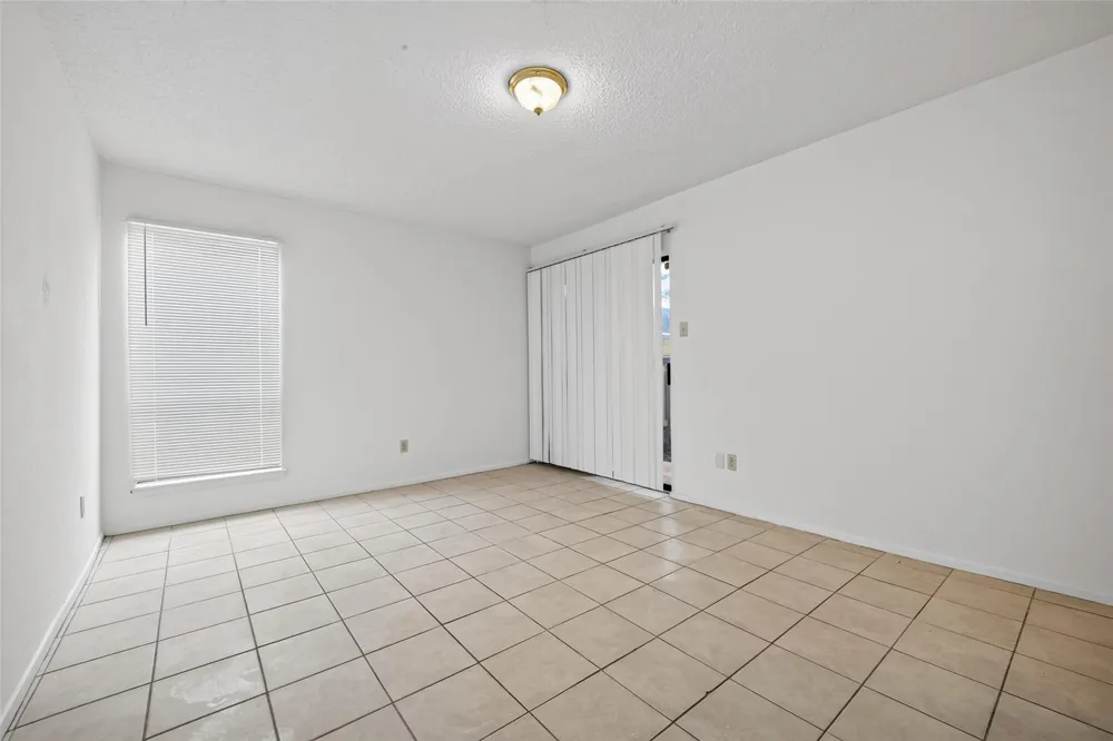 9435 Pagewood Lane Houston, TX 77063