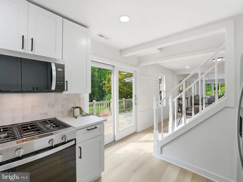 10 SPRUCE STREET Sewell, NJ 08080