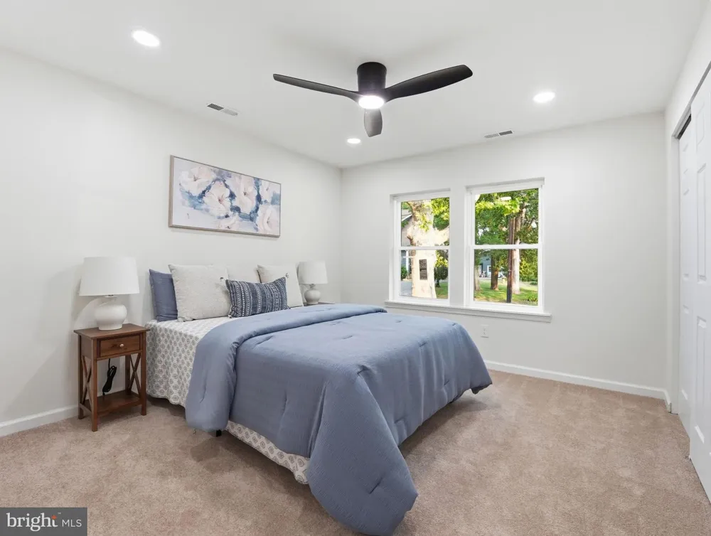 10 SPRUCE STREET Sewell, NJ 08080