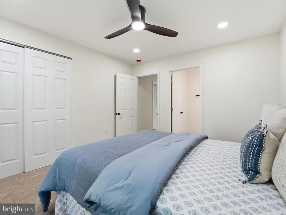 10 SPRUCE STREET Sewell, NJ 08080