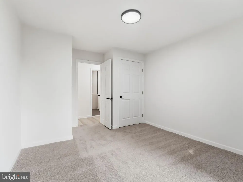 10 SPRUCE STREET Sewell, NJ 08080