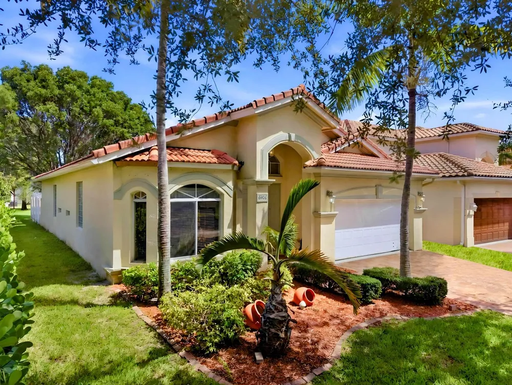 6906 ALISO AVENUE West Palm Beach, FL 33413
