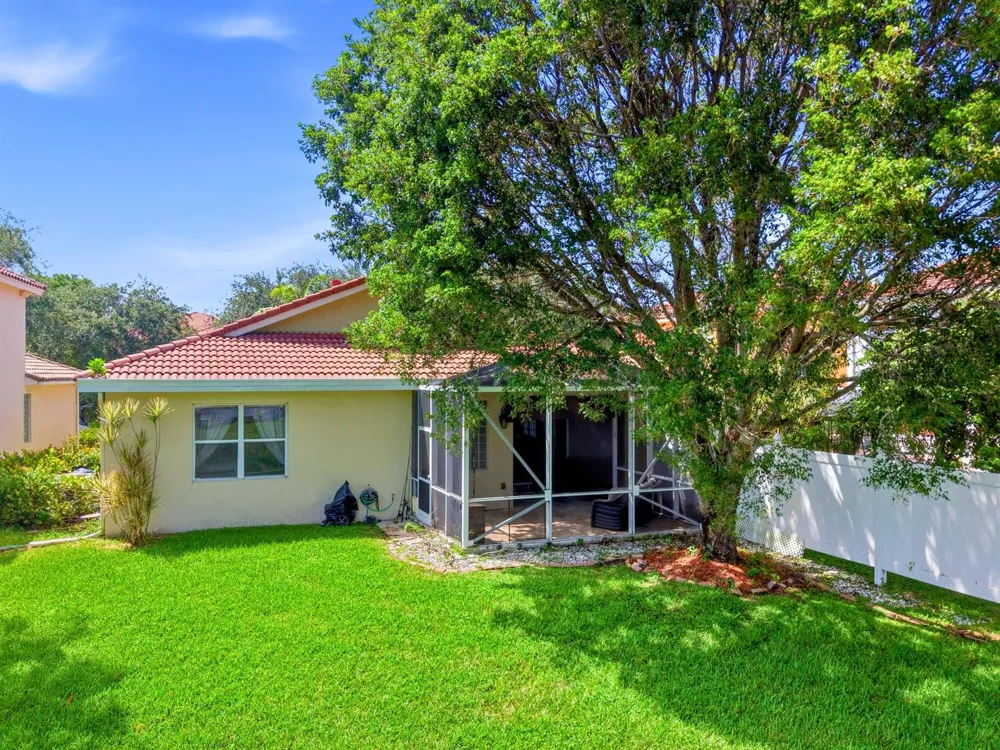 6906 ALISO AVENUE West Palm Beach, FL 33413