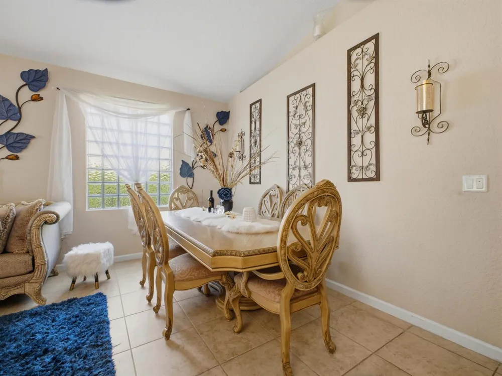 6906 ALISO AVENUE West Palm Beach, FL 33413