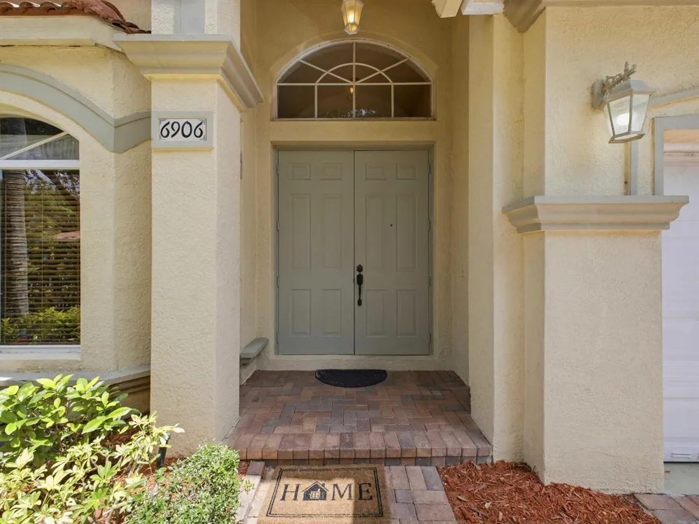 6906 ALISO AVENUE West Palm Beach, FL 33413
