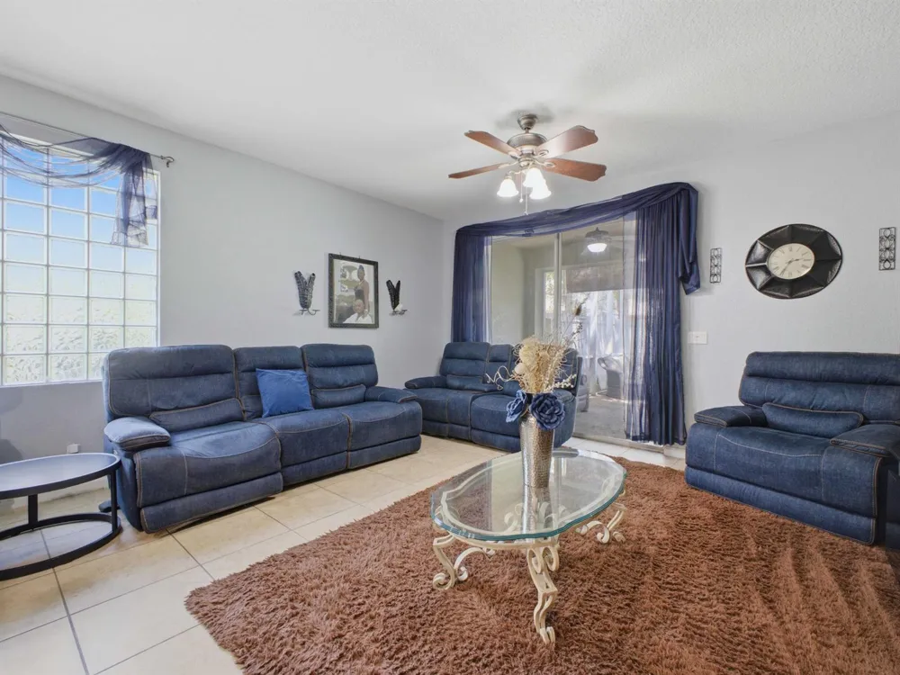 6906 ALISO AVENUE West Palm Beach, FL 33413