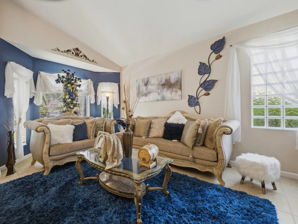 6906 ALISO AVENUE West Palm Beach, FL 33413