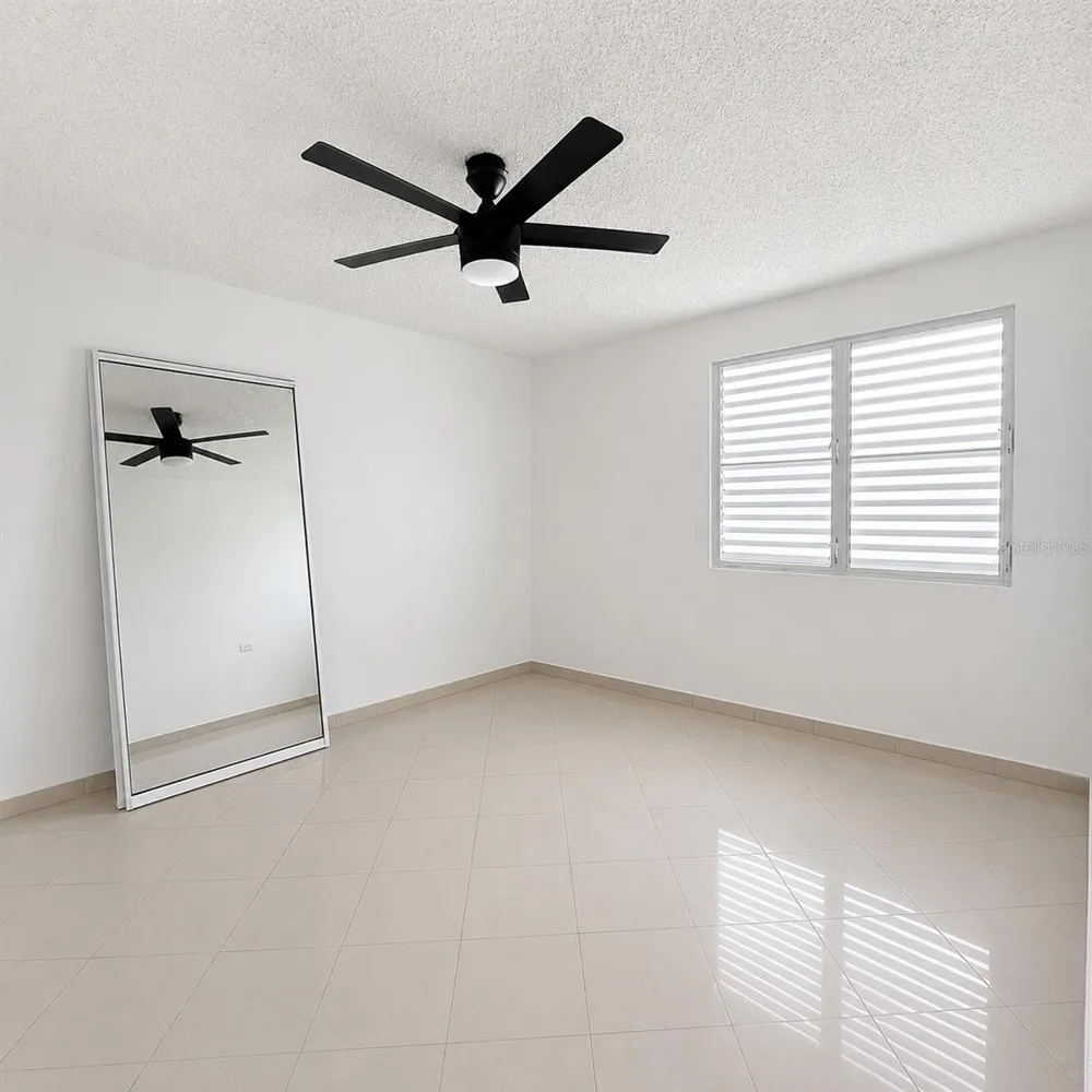 143 JARDINES DE COUNTRY CLUB #Apt 2 Carolina, PR 00983