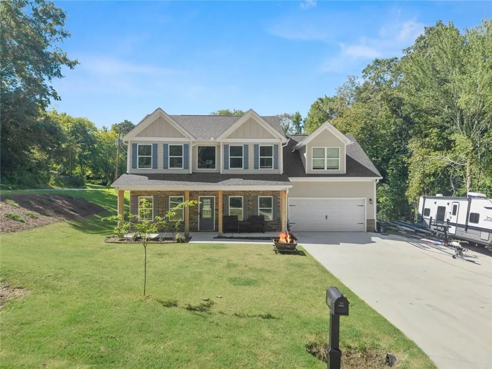 272 Cherry Street Cornelia, GA 30531