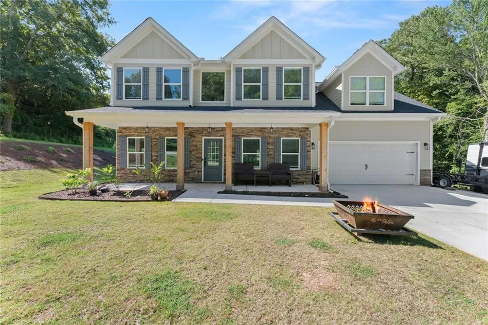 272 Cherry Street Cornelia, GA 30531