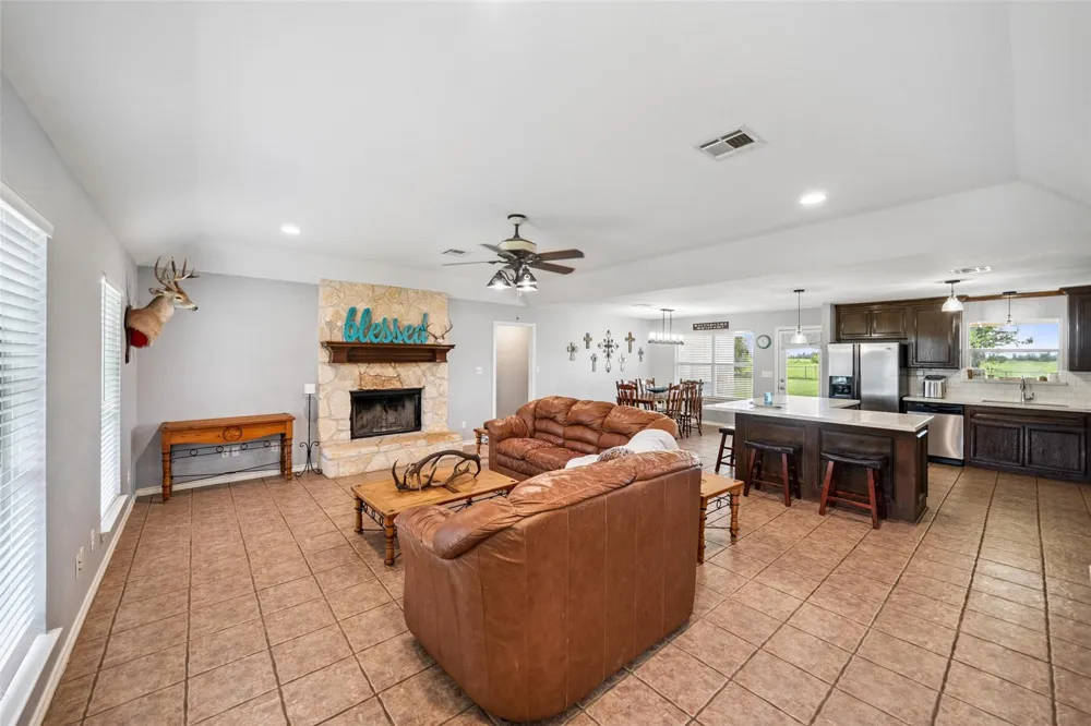 15155 Schmidt Road Waller, TX 77484