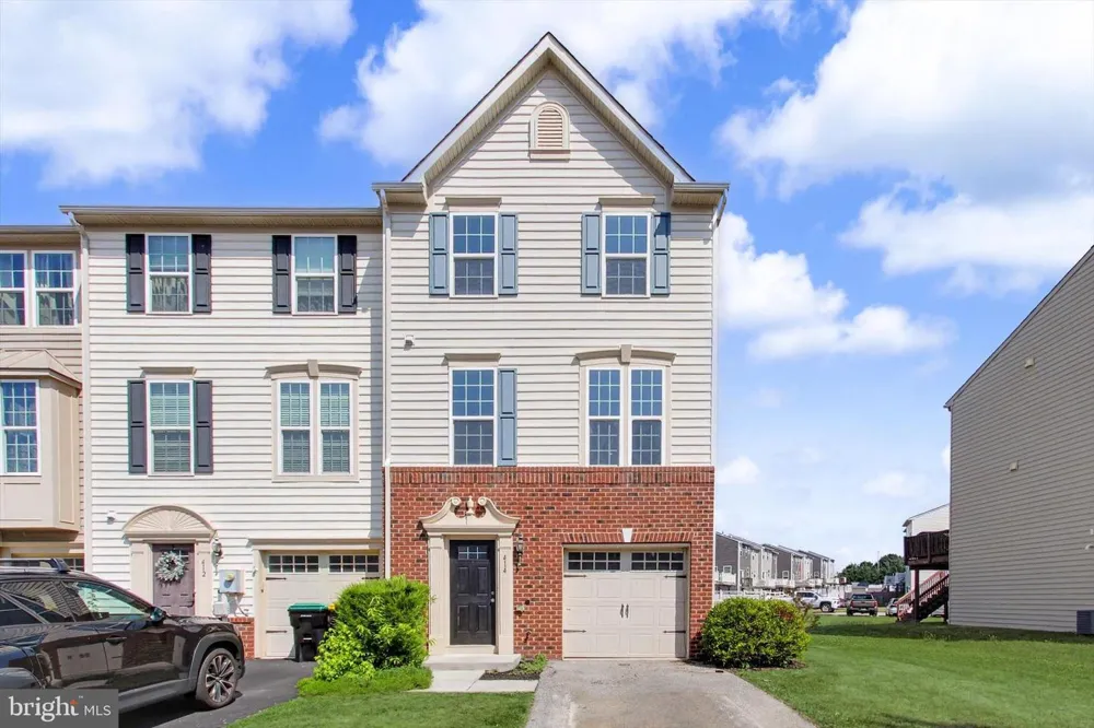 414 CHARLES AVENUE Hanover, PA 17331