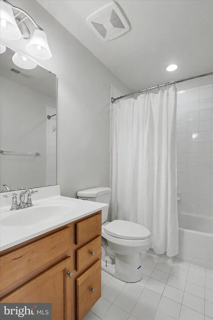 414 CHARLES AVENUE Hanover, PA 17331