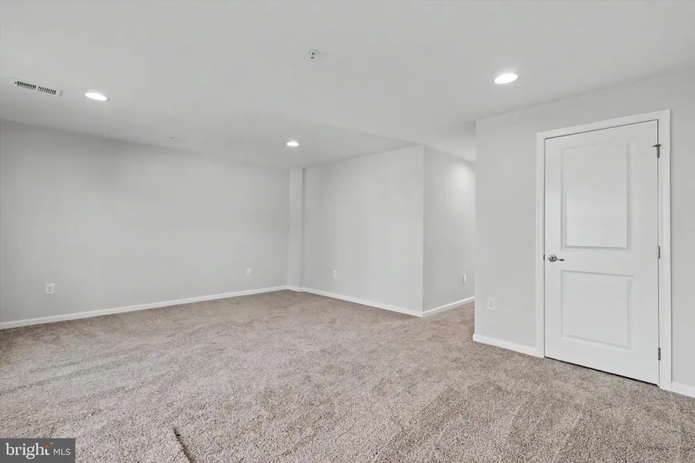414 CHARLES AVENUE Hanover, PA 17331
