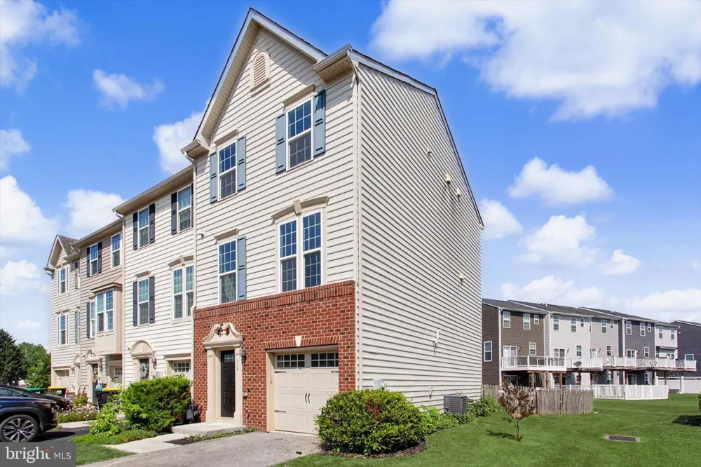 414 CHARLES AVENUE Hanover, PA 17331