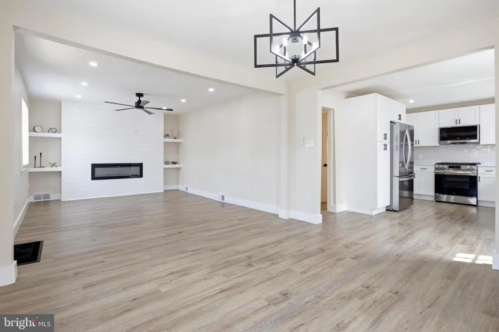 314 SWARTHMORE AVENUE Folsom, PA 19033