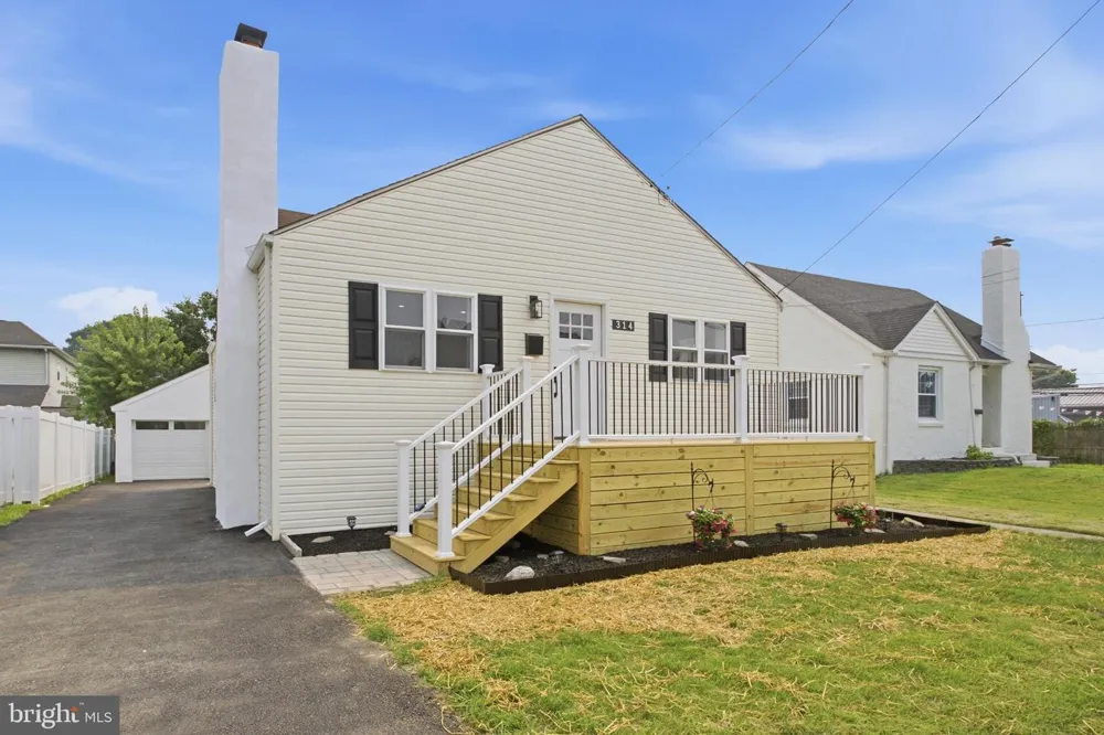 314 SWARTHMORE AVENUE Folsom, PA 19033