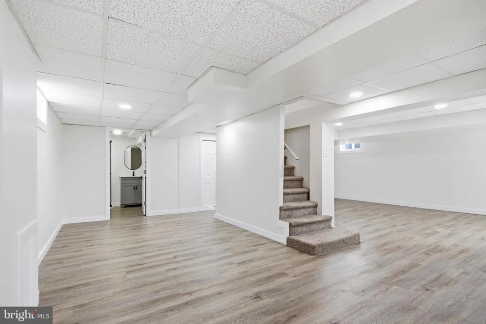 314 SWARTHMORE AVENUE Folsom, PA 19033