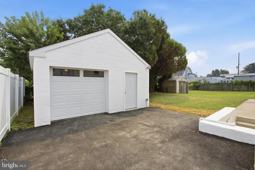 314 SWARTHMORE AVENUE Folsom, PA 19033